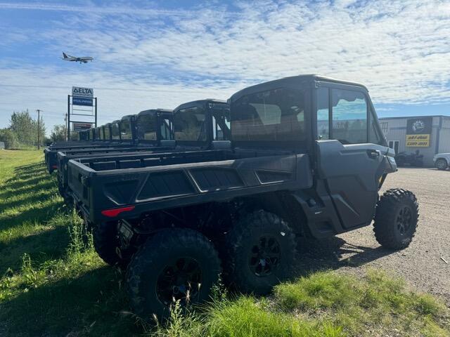 2026 Can-Am DEF 6X6 LMT CAB HD10
