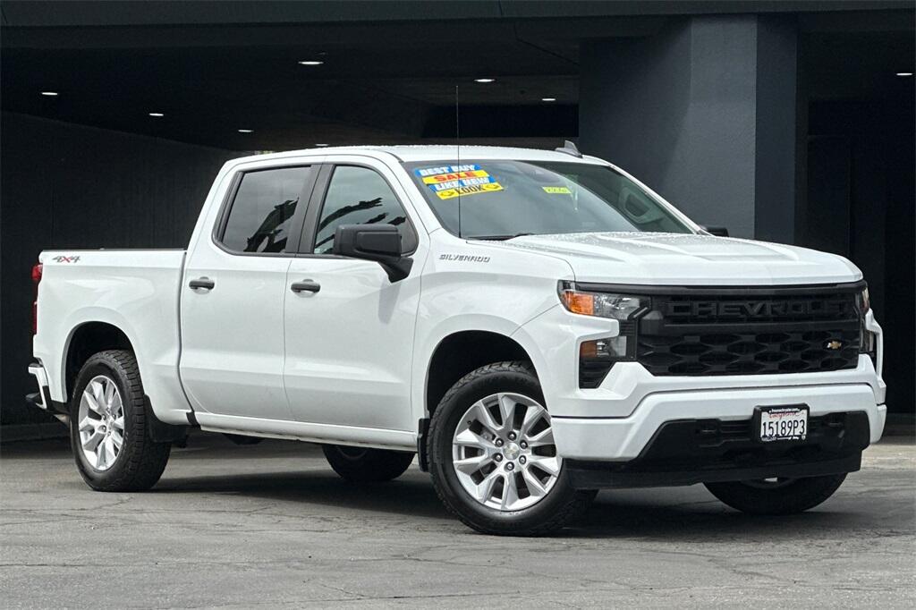 Used 2022 Chevrolet Silverado 1500 Custom with VIN 1GCPDBEK9NZ606604 for sale in Fresno, CA