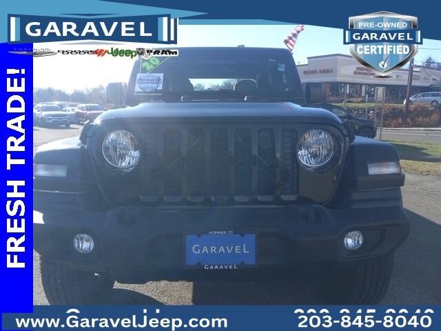 2020 Jeep Gladiator Sport's photo