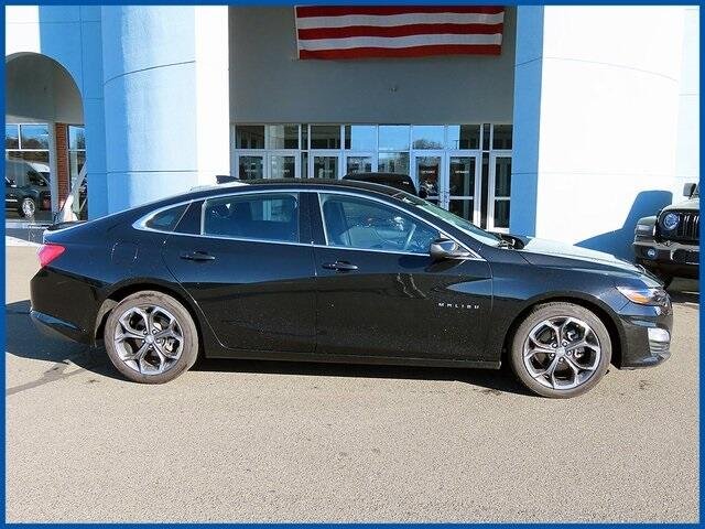 Used 2022 Chevrolet Malibu 1LT with VIN 1G1ZD5ST3NF172827 for sale in New Britain, CT