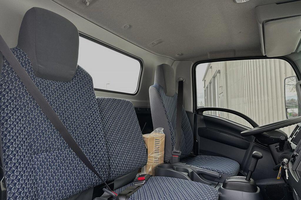 2024 Isuzu NPR HD - Photo 12