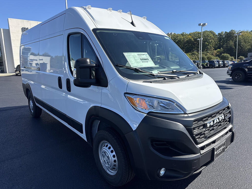 2027 RAM ProMaster Cargo Van Tradesman