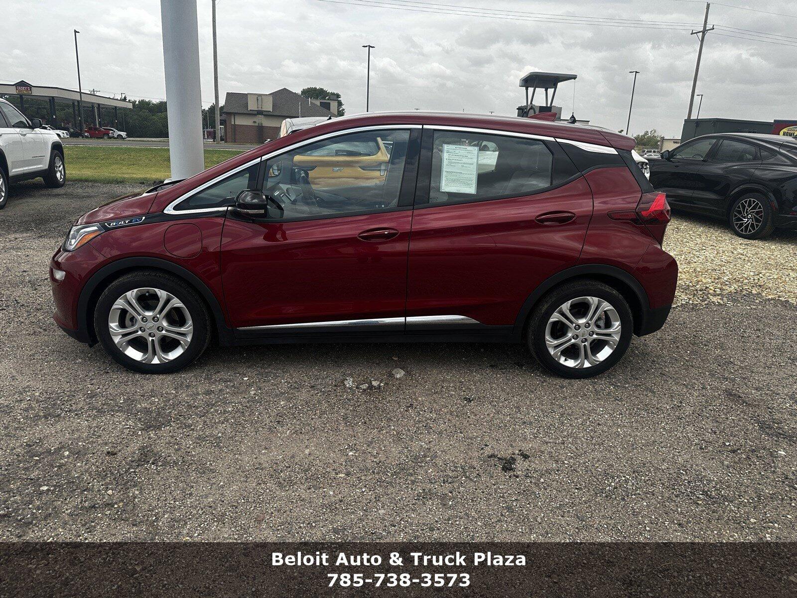 Used 2021 Chevrolet Bolt EV LT with VIN 1G1FY6S0XM4114503 for sale in Beloit, KS