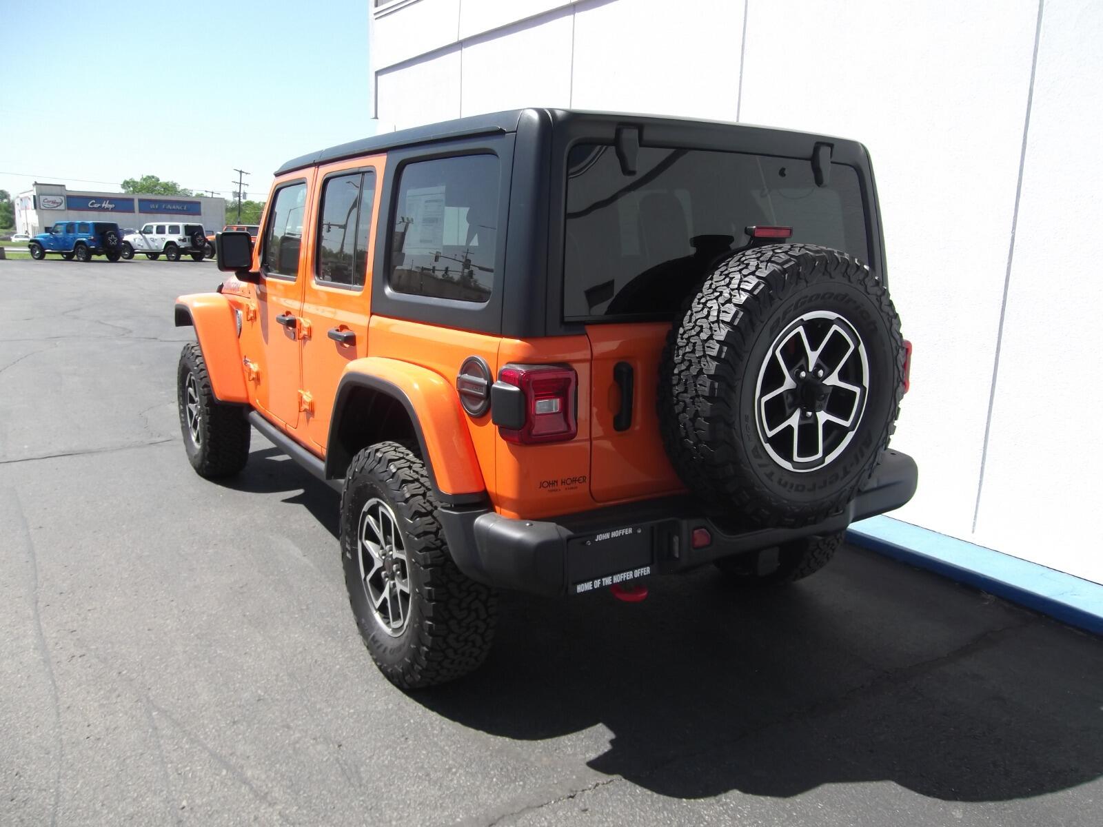 Used 2025 Jeep Wrangler 4-Door Rubicon with VIN 1C4PJXFG0SW594288 for sale in Kansas City