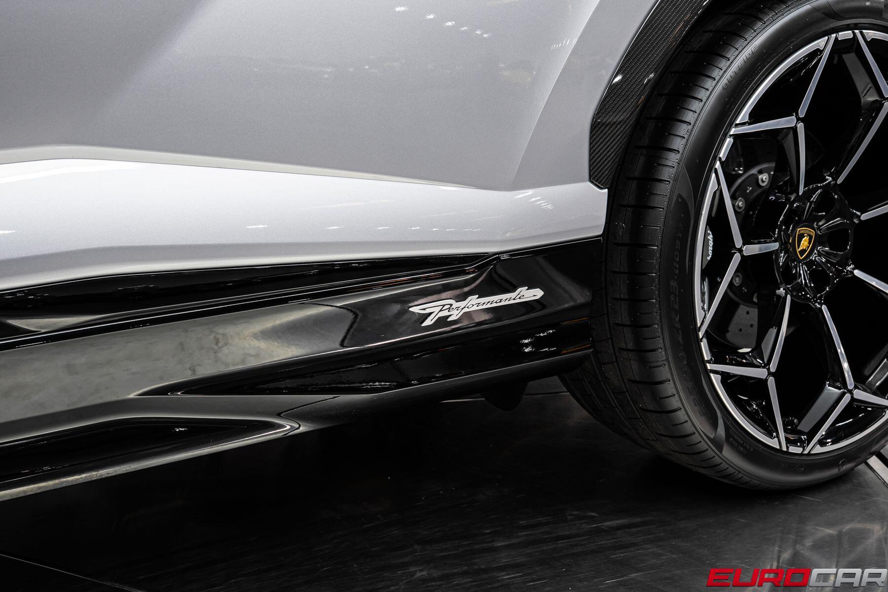 2024 Lamborghini Urus Performante *HUGE CARBON OPTIONS * SUNROOF*Image 19