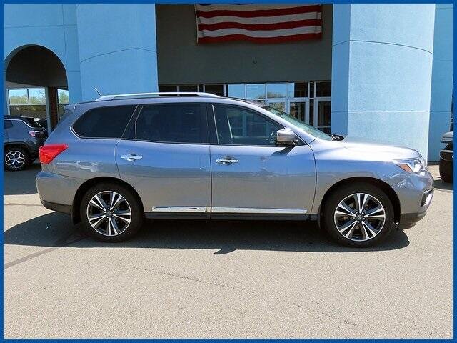 Used 2017 Nissan Pathfinder Platinum with VIN 5N1DR2MM6HC910726 for sale in New Britain, CT