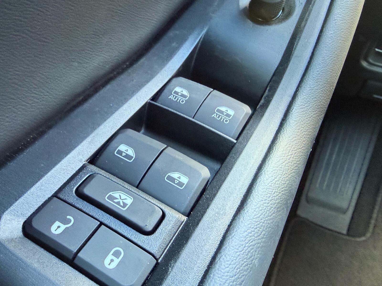 2026 Jeep Grand Cherokee Laredo - Photo 14