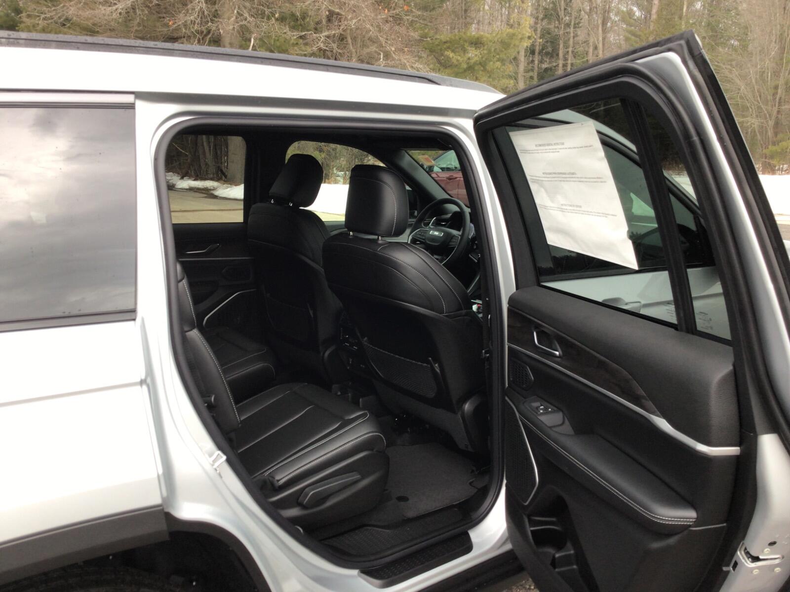 2026 Jeep Grand Cherokee L Limited - Photo 11