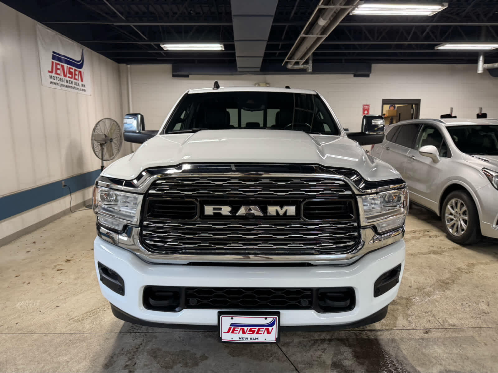 Used 2024 RAM Ram 3500 Pickup Limited with VIN 3C63R3SL2RG231655 for sale in New Ulm, Minnesota