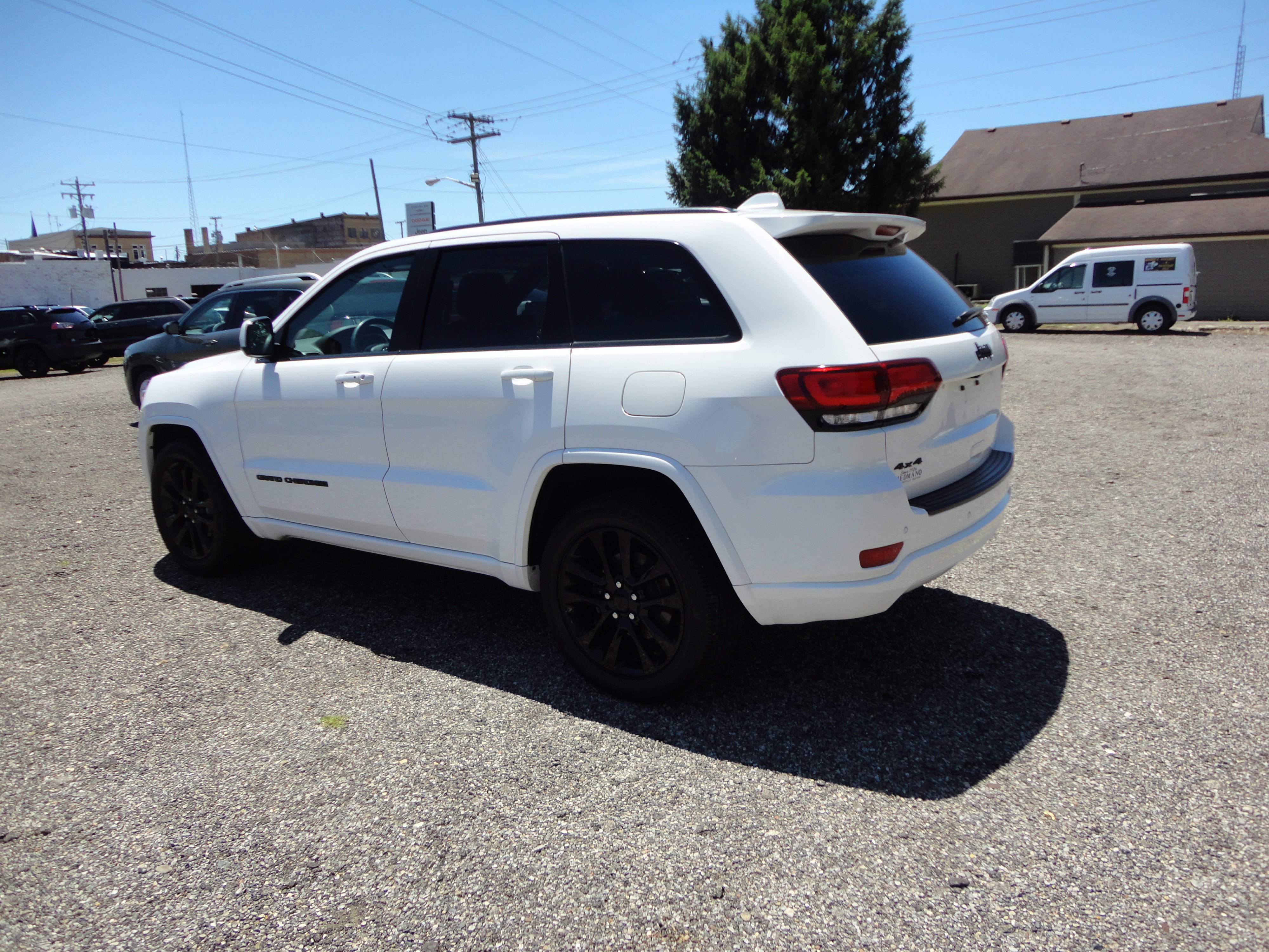 Used 2020 Jeep Grand Cherokee Altitude with VIN 1C4RJFAG3LC105606 for sale in Connersville, IN