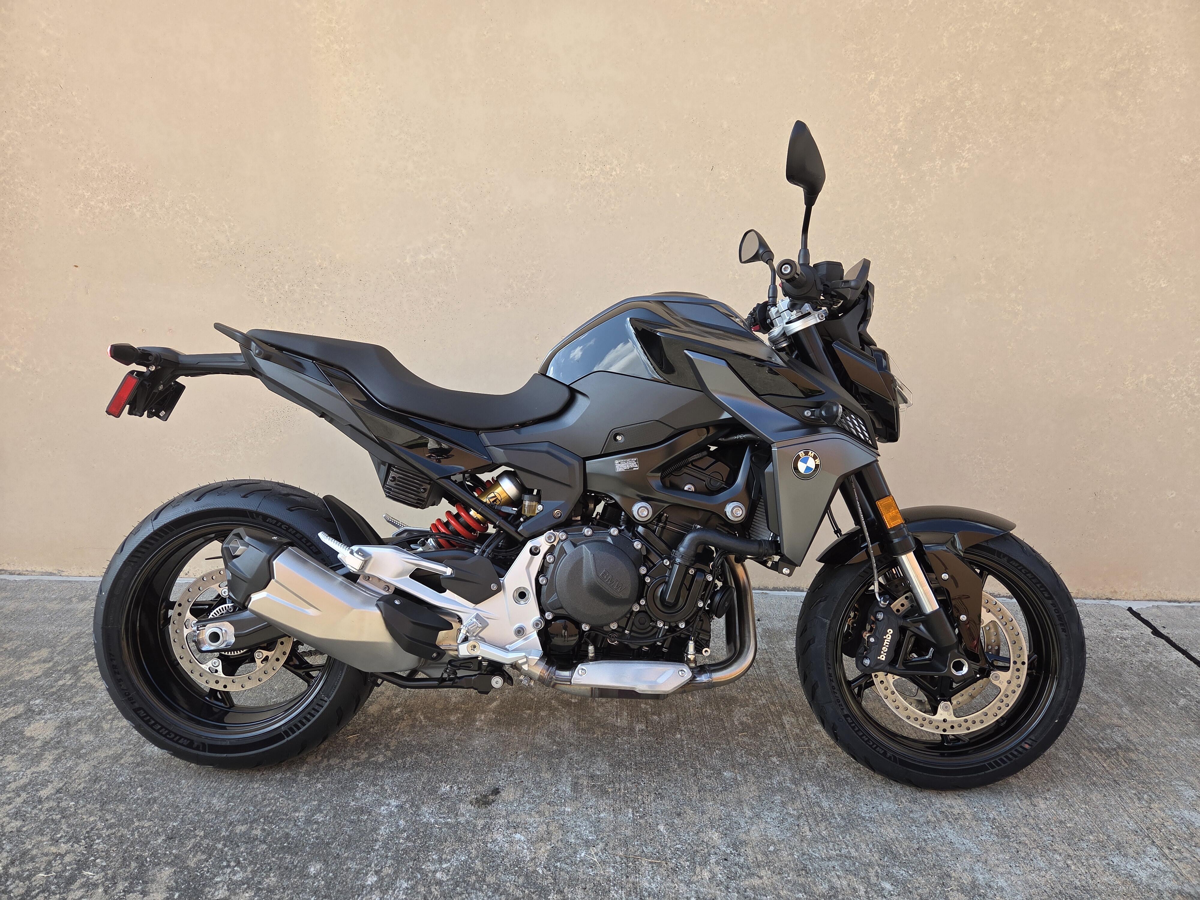 2026 BMW F 900 R