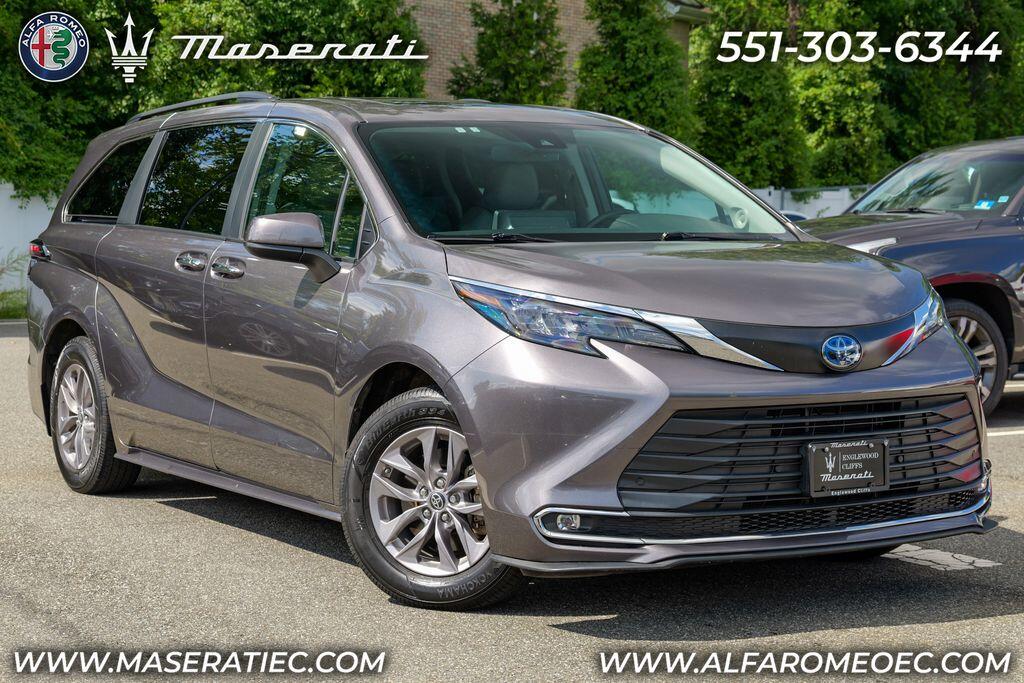 2024 Toyota Sienna XLE
