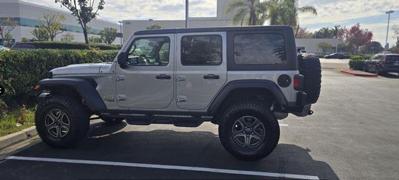 Used 2018 Jeep Wrangler Unlimited Sport SImage 3