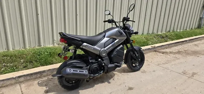 2025 Honda NAVI ARCTIC SILVER METALLIC Image 5
