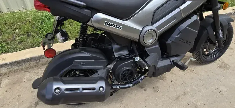2025 Honda NAVI ARCTIC SILVER METALLIC Image 16