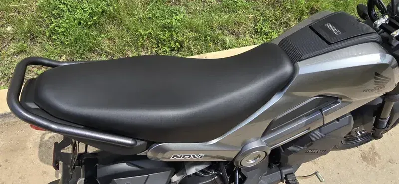 2025 Honda NAVI ARCTIC SILVER METALLIC Image 7
