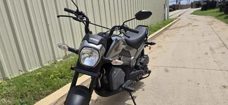 2025 Honda NAVI ARCTIC SILVER METALLIC Image 6