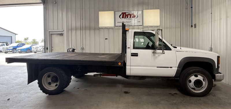 Used 1999 GMC Sierra C3500 HD Chassis Image 2