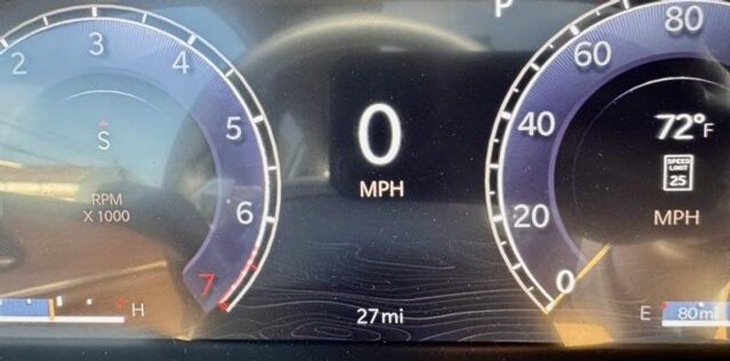 New 2025 Jeep Grand Cherokee L Summit Reserve 4x4Image 18