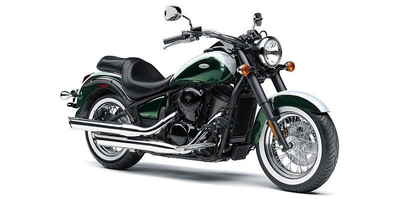 2022 Kawasaki Vulcan 900 Classic in a GREEN exterior color. Cross Country Powersports 732-491-2900 crosscountrypowersports.com 
