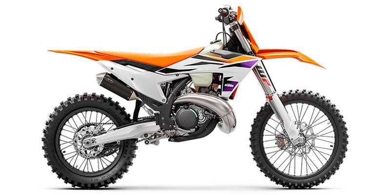 2024 KTM XC 250 in a Orange exterior color. New England Powersports 978 338-8990 pixelmotiondemo.com 