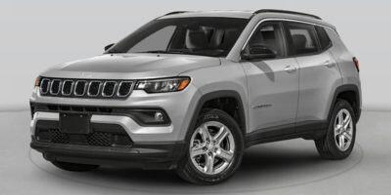 Used 2023 Jeep Compass Latitude LuxImage 1