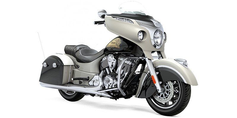 2016 Indian Motorcycle Chieftain in a Silver exterior color. Plaistow Powersports (603) 819-4400 plaistowpowersports.com 