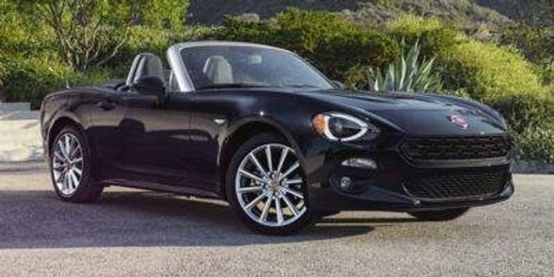 2017 Fiat 124 Spider ClassicaImage 1