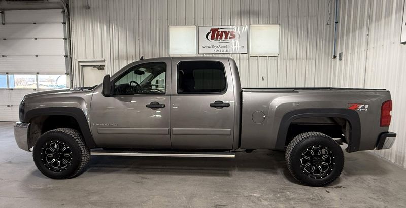 Used 2008 Chevrolet Silverado 2500HD LT w/1LTImage 12