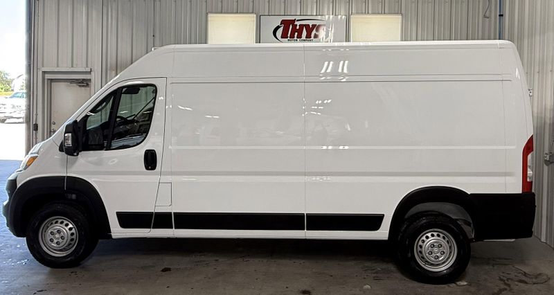Used 2025 RAM ProMaster 2500 TradesmanImage 13