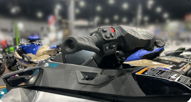 New 2025 Sea-Doo GTX LIMITED 325 (SOUND SYSTEM) Image 15