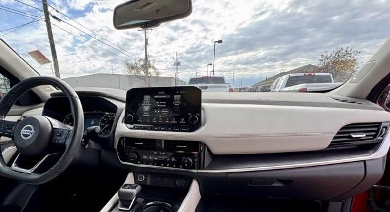 Used 2021 Nissan Rogue SLImage 13