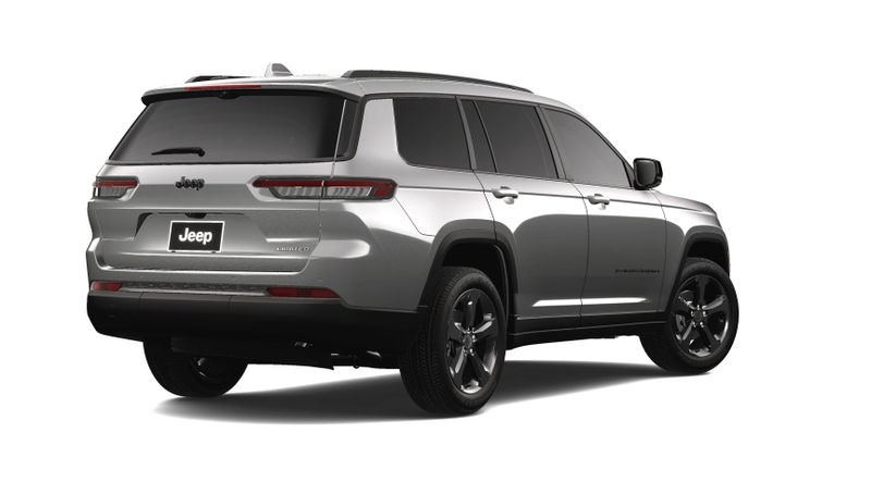 2025 Jeep Grand Cherokee L Limited 4x2Image 2