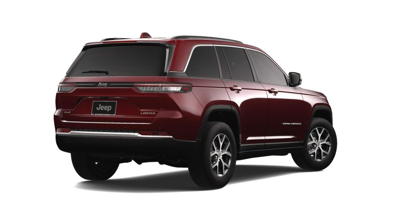 2025 Jeep Grand Cherokee Limited 4x4Image 2