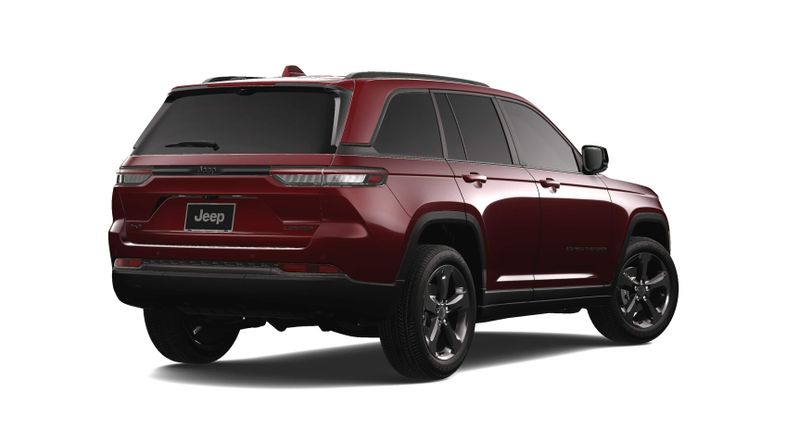 2025 Jeep Grand Cherokee Limited 4x4Image 2