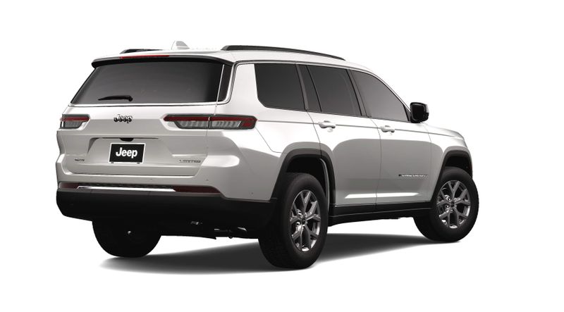 2023 Jeep Grand Cherokee L Limited 4x4Image 2