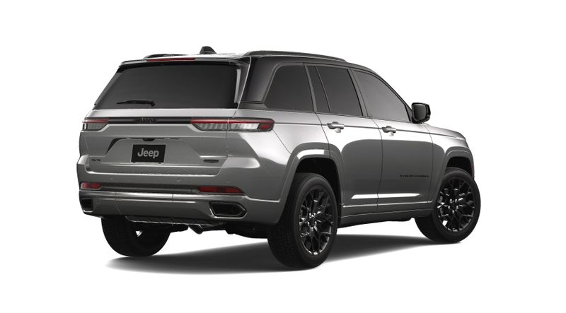 2025 Jeep Grand Cherokee Summit Reserve 4x4Image 2