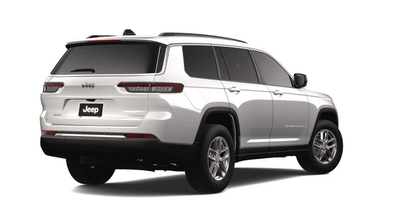 2025 Jeep Grand Cherokee L Laredo X 4x4Image 2