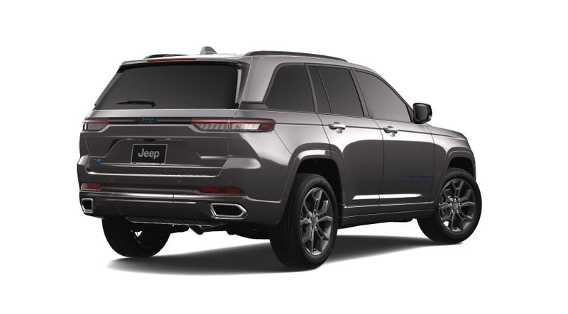 2025 Jeep Grand Cherokee Anniversary Edition 4xeImage 2