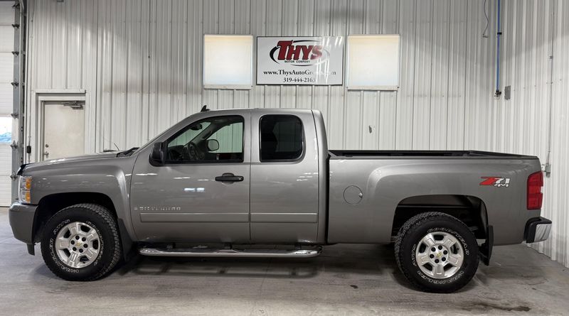 Used 2007 Chevrolet Silverado 1500 LT w/1LTImage 13