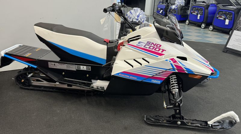 2024 Yamaha SnoScoot in a White exterior color. Plaistow Powersports (603) 819-4400 plaistowpowersports.com 