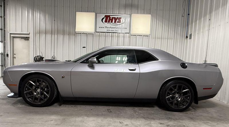 Used 2016 Dodge Challenger 392 Hemi Scat Pack ShakerImage 11