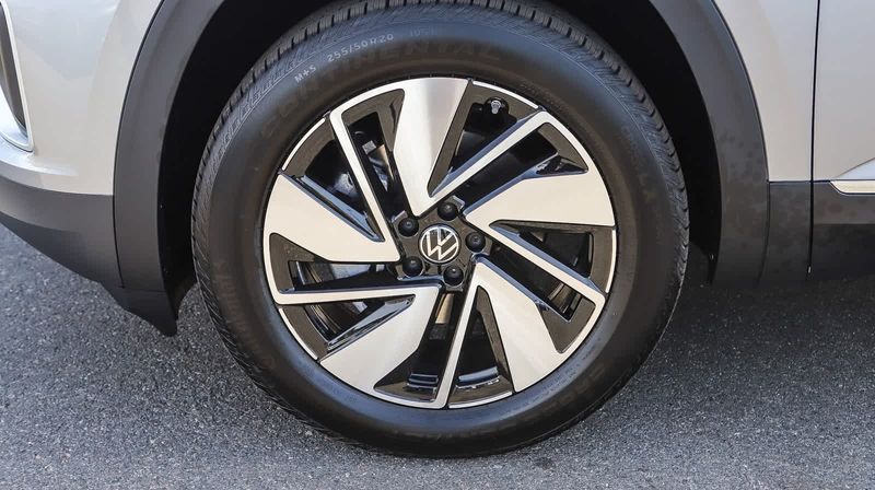 2024 Volkswagen Atlas 2.0T SEL in a Silver exterior color. BEACH BLVD OF CARS beachblvdofcars.com 