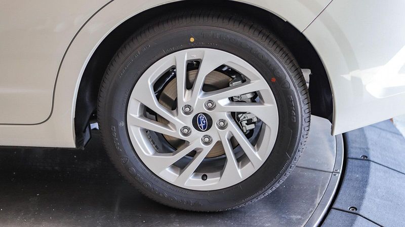 New 2025 Subaru Impreza BaseImage 9