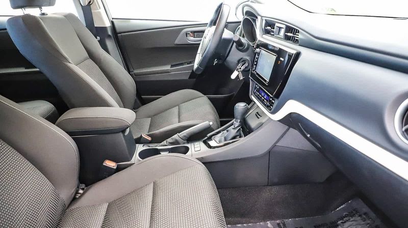 2018 Toyota Corolla iM Image 15