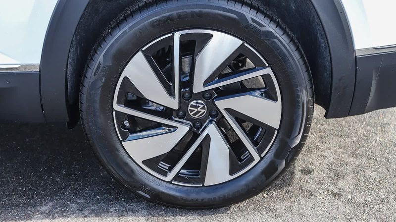 2024 Volkswagen Atlas 2.0T SEL in a White exterior color. BEACH BLVD OF CARS beachblvdofcars.com 
