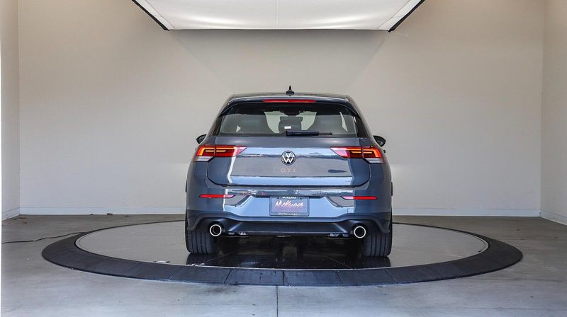 2024 Volkswagen Golf GTI SEImage 3