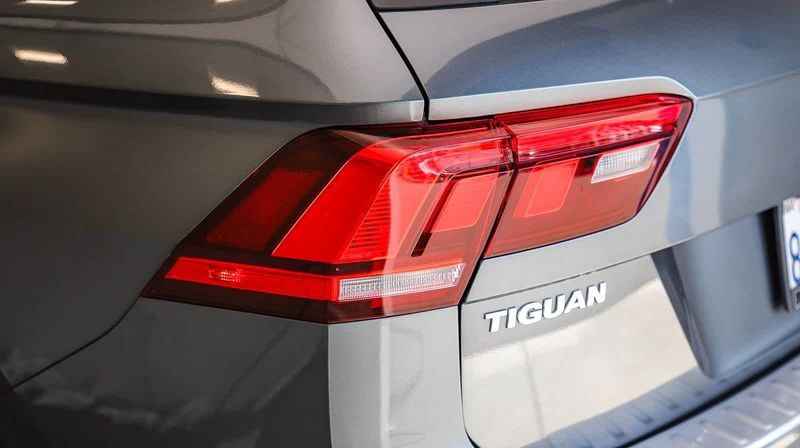 2019 Volkswagen Tiguan SImage 8