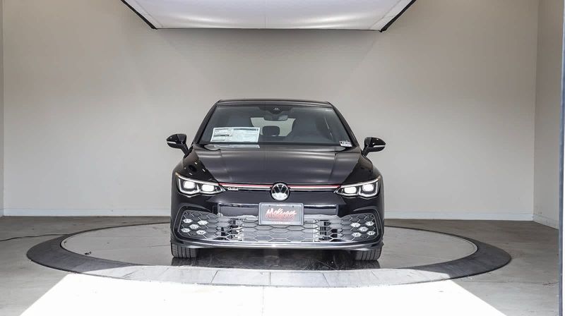 2024 Volkswagen Golf GTI SEImage 6