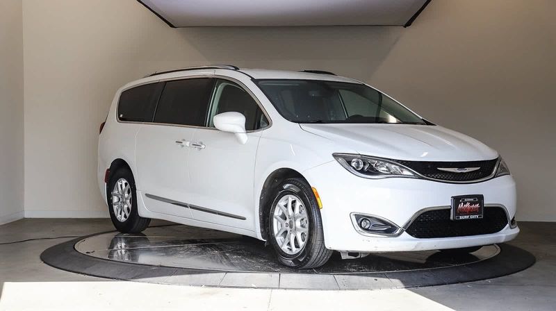 2020 Chrysler Pacifica Touring LImage 5
